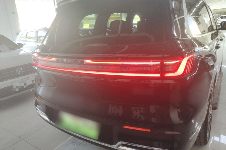 Used Geely Galaxy Galaxy M9 2025 Model 210km Four-Wheel-Drive Leading Edition