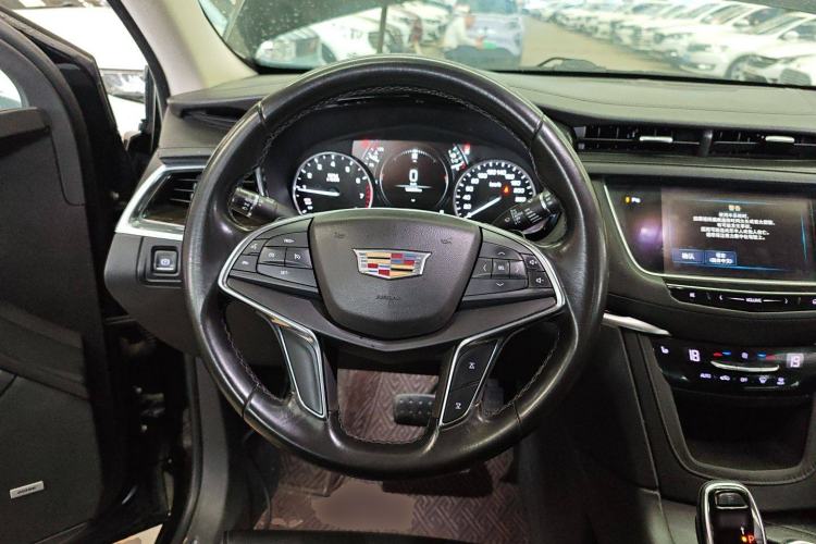 Used Cadillac XT5 2018 25T Luxury Model