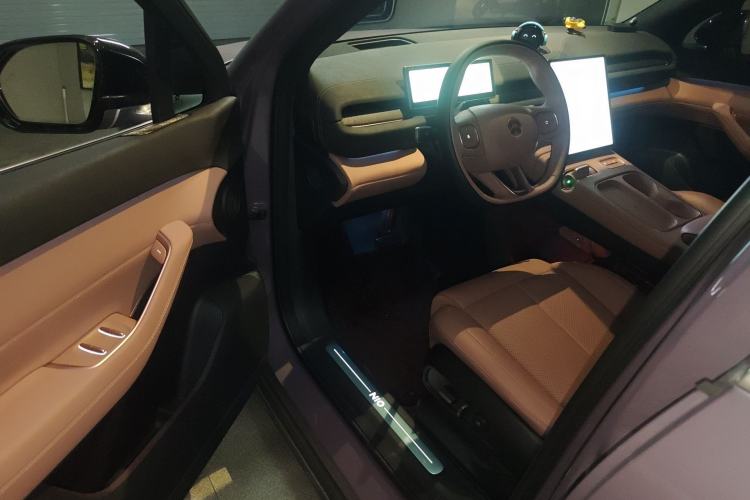 Used Nio EC6 2024 75 kWh Driver Seat