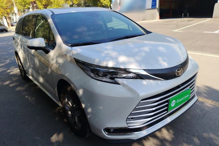 Used Toyota Sienna 2024 2.5L Hybrid Comfort Edition