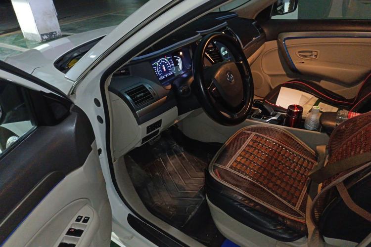 Used Dongfeng Aeolus E70 2018 Super-Intelligent Edition Driver Seat