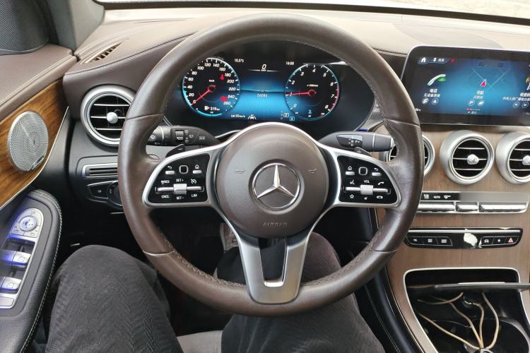Used Mercedes-Benz GLC 2020 Facelifted GLC 300 L 4MATIC Luxury Edition Steering Wheel