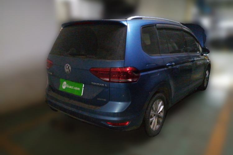 Used Volkswagen Touran 2016 Volkswagen Touran L 280TSI DSG Comfort Edition