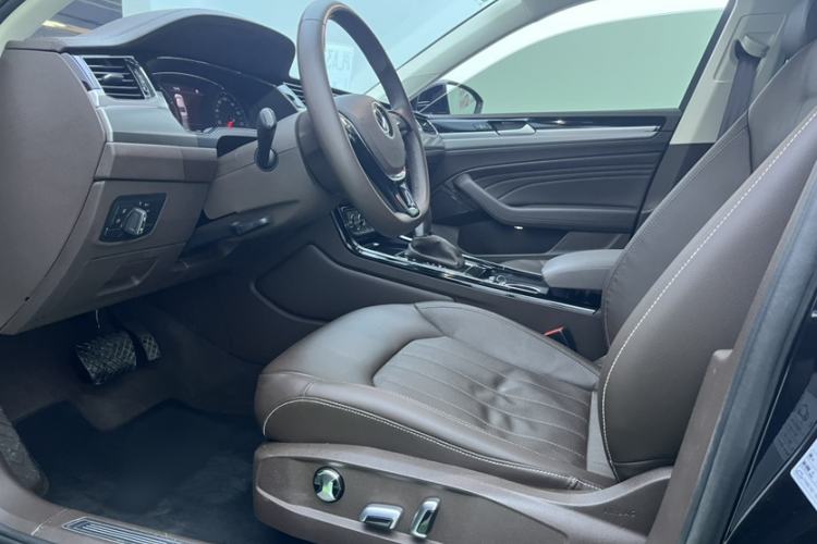 Used Volkswagen Phideon 2021 380TSI Luxury Edition