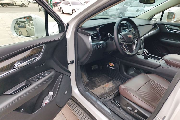 Used Cadillac XT5 2016 25T Luxury Model