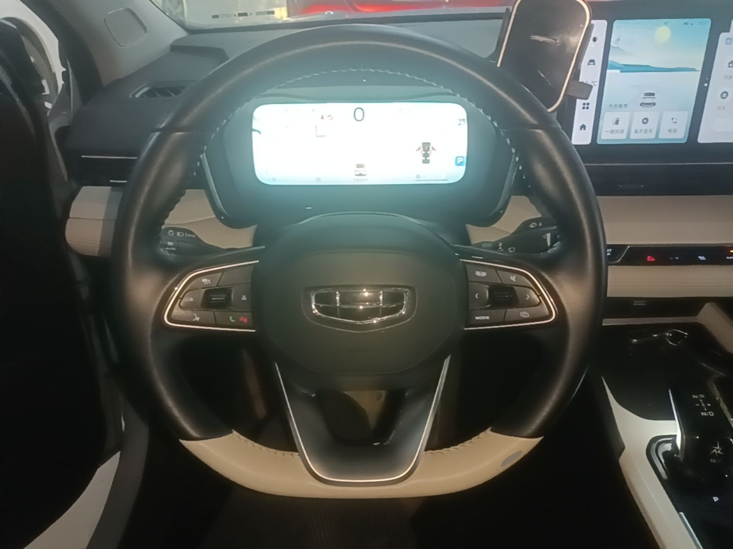 Geely Auto Emgrand L HiP 2022 1.5TD-DHT Pro 100KM Super Rui — снимка 13