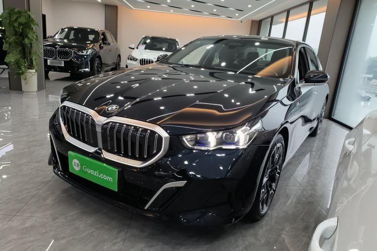 Used BMW 5 Series 2025 530Li Luxury Edition M Sport Package