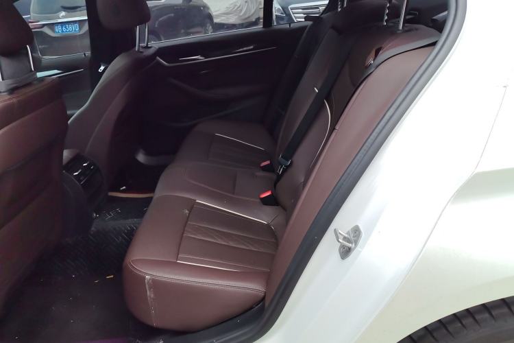 Used BMW 5 Series 2022 Restyled 525Li M Sport Package Left Rear Seat