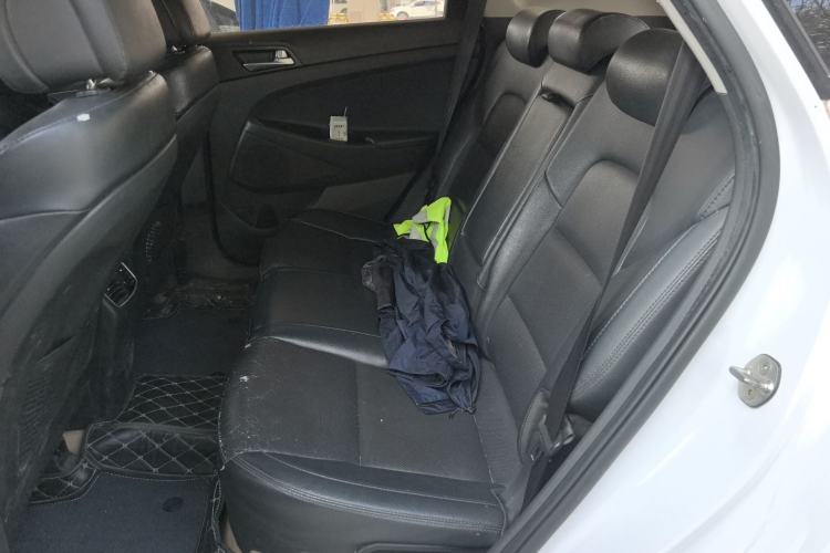 Used Hyundai Tucson 2015 1.6T Dual-Clutch Two-Wheel-Drive Smart Model
