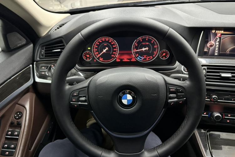 Used BMW 5 Series 2017 525Li Luxury Design Package