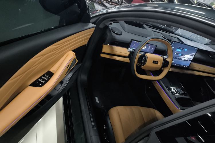 Used Geely Galaxy 8 2025 130km EM-P Starship Edition Driver Seat