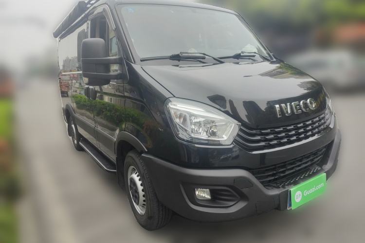 Used Iveco Eurocargo 2021 2.0T Manual Super-Rui Short Wheelbase Low-Roof Side-Hinged Door F1A