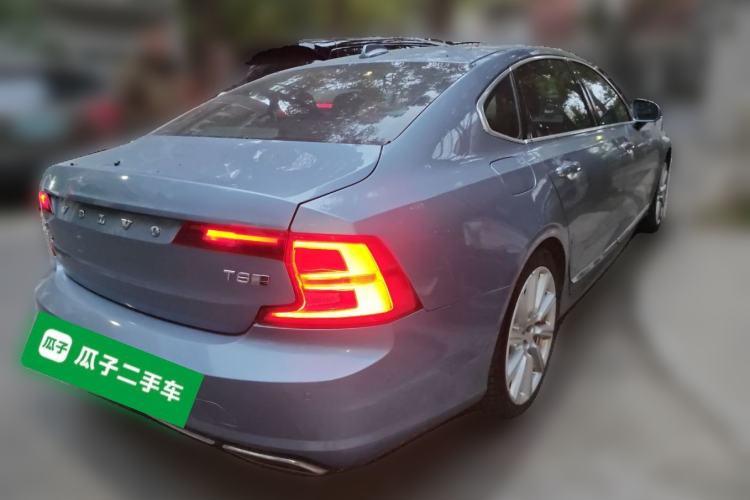 Used Volvo S90 New Energy 2019 T8 e-Drive Hybrid Intelligent Luxury Version China VI Standard

