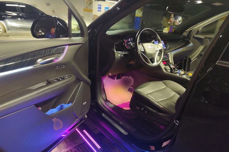 Used Cadillac XT6 2021 2.0T Six-Seater Four-Wheel-Drive Luxury Version Driver Seat