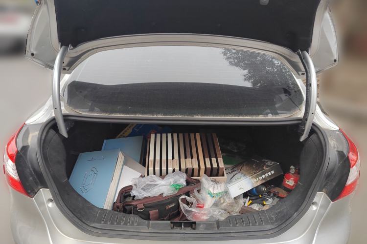 Used Ford Focus 2012 Sedan 1.6L Manual Fashion Edition
