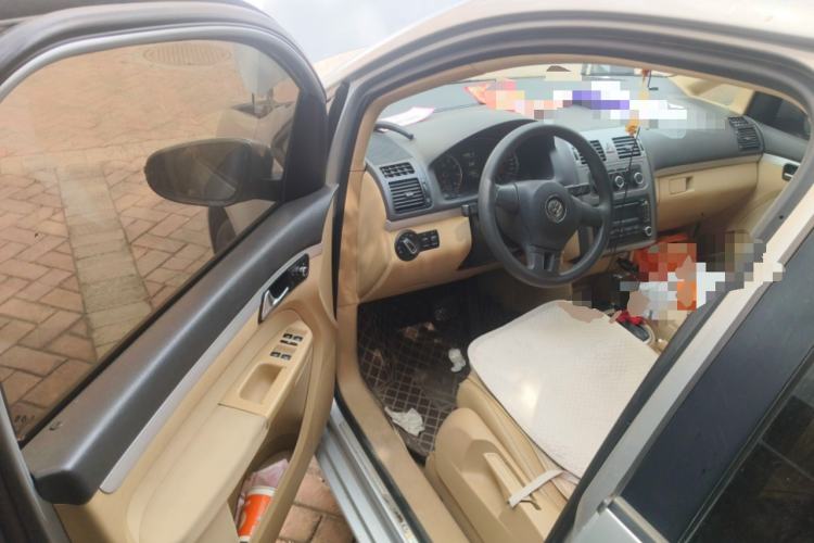 Used Volkswagen Touran 2011 1.4T DSG Zhiya Edition 5 Seats
