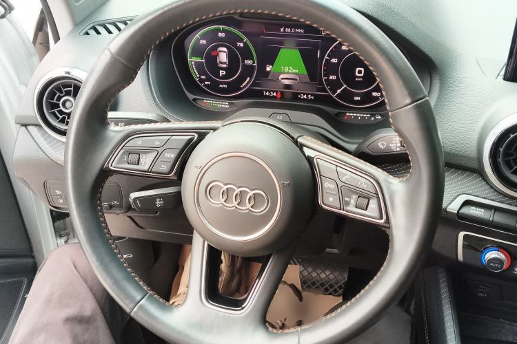 Used Audi Q2L e-tron 2022 Q2L e-tron Pure Electric Smart Enjoyment Model Steering Wheel