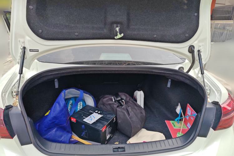 Used Infiniti Q50L 2018 2.0T Elite Sport Version China VI Standard Trunk