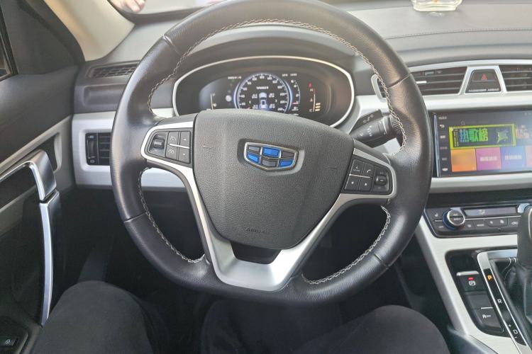 Used Geely Auto Emgrand X7 Sport 2018 1.8TD Automatic Two-Wheel Drive Smart Connect 4G Internet Edition
