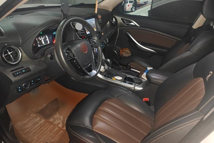 Used BYD Song 2017 Gaishe Upgrade Edition 1.5TID Automatic Elite Model
