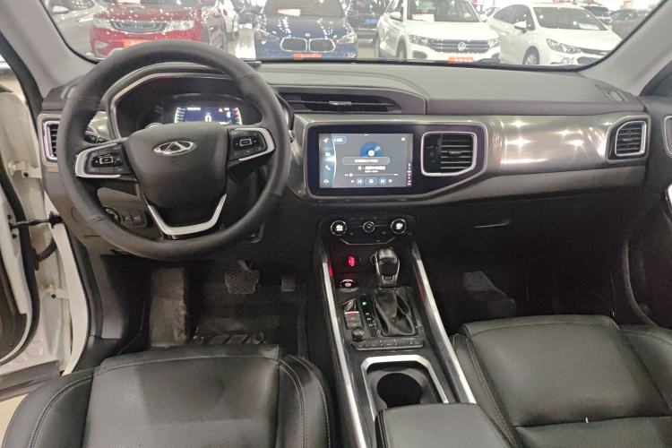 Used Chery Tiggo 8 2018 1.5 TCI Automatic Luxury Model 5 Seats Center Console