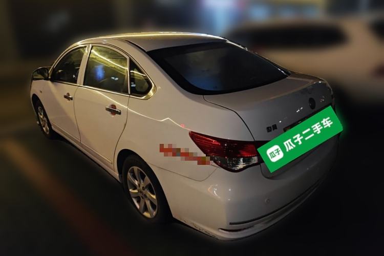 Used Dongfeng Junfeng E11K 2019 Standard Model
