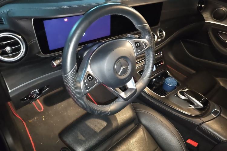 Used Mercedes-Benz E-Class 2018 E 200 L Sport Edition Steering Wheel