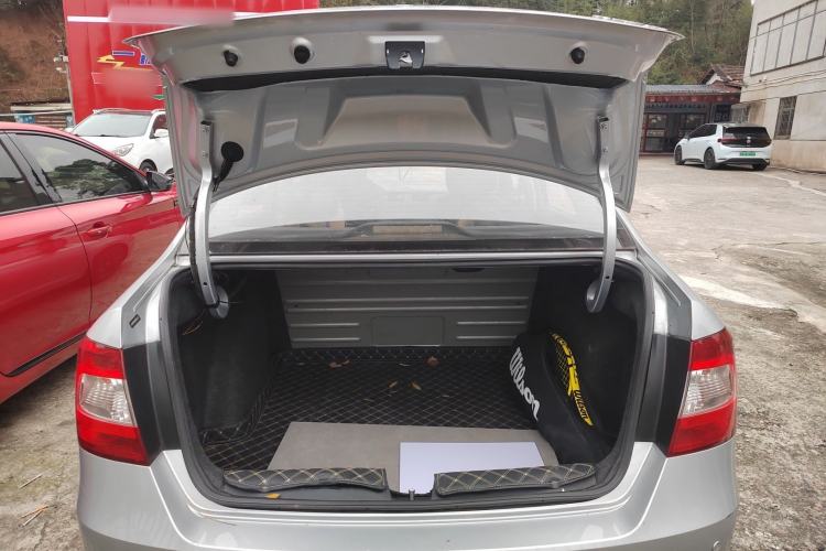 Used Skoda Rapid 2016 1.4L Manual Front-Wheel Drive Model