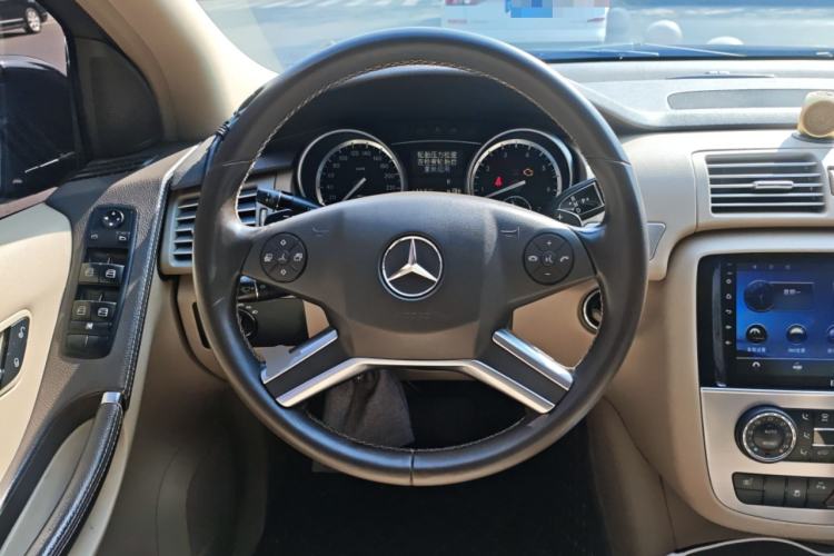 Used Mercedes-Benz R-Class 2011 R 300 L Business Model