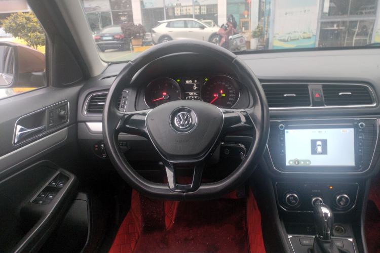 Used Volkswagen Gran Lavida 2015 230TSI DSG Comfort Edition
