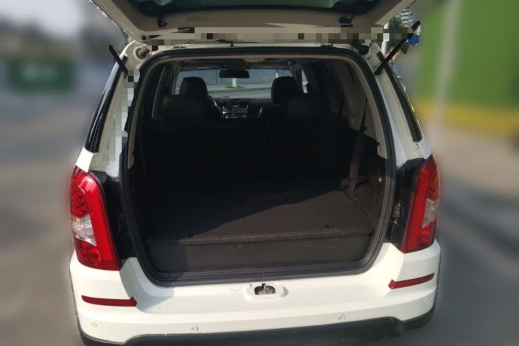 Used SsangYong Rexton W 2014 2.0T Four-Wheel Drive Luxury Navigation Version with 7 Seats