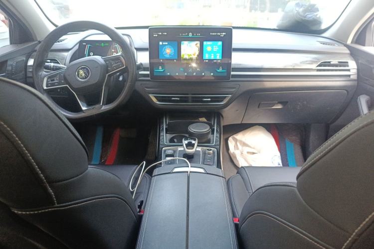 Used BYD Qin Pro New Energy 2019 EV Super Edition High-Power Long-Range Smart-Connected Cutting-Edge Model Center Console