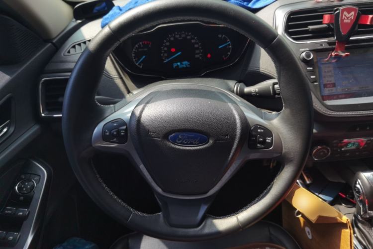 Used Ford Escort 2015 1.5L Automatic Fashion Model