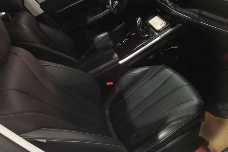 Used Roewe RX5 eMAX 2022 1.5T PHEV Fearless Deluxe Edition