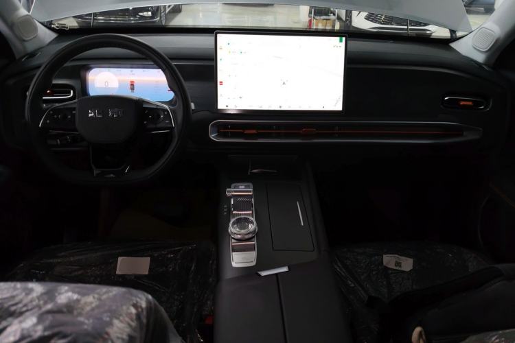 Used BAIC Off-Road BJ30 2026 Model Traveler 1.5T Hybrid Standard Version
