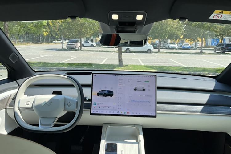 Used ONVO L60 2024 60 kWh Rear-Drive Version
