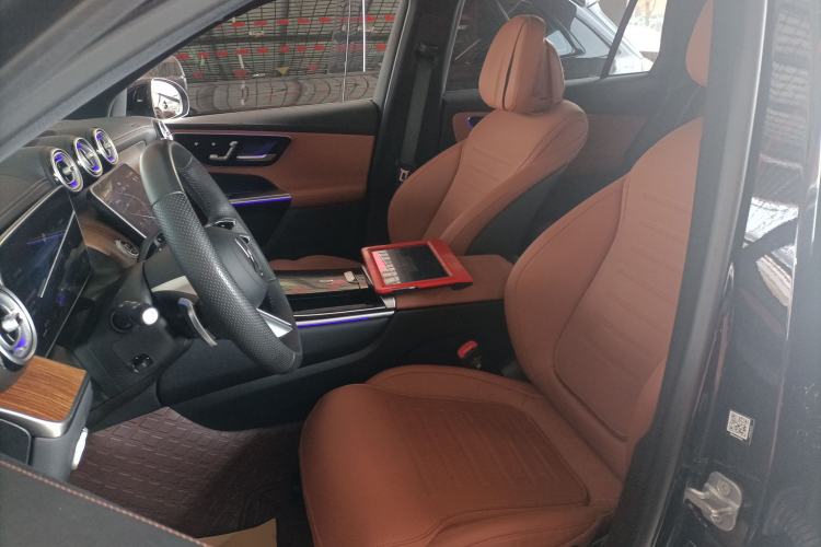 Used Mercedes-Benz GLC 2024 GLC 300 L 4MATIC Dynamic Edition 5-seater
