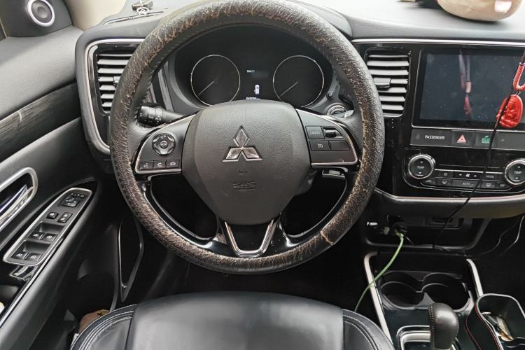 Used Mitsubishi Outlander 2020 2.0L Two-Wheel Drive Enjoyment Version 5 Seats
