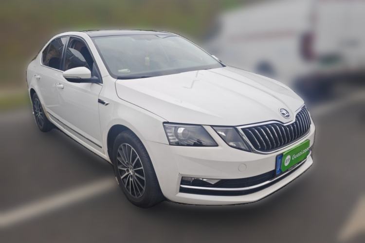 Used Skoda Octavia 2018 1.6L Automatic Luxury Edition