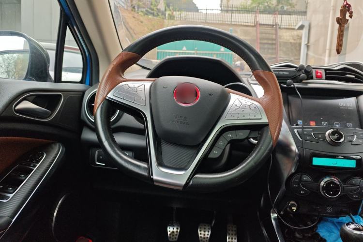 Used BYD Yuan 2016 1.5L Manual Luxury Model Steering Wheel