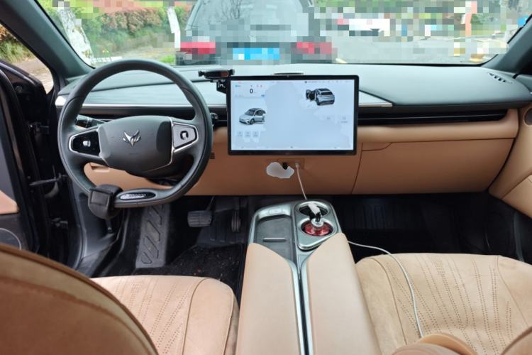 Used ARCFOX Alpha T5 2024 520 MAX Center Console