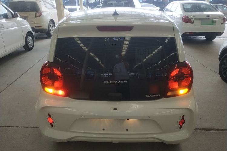 Used Roewe Clever 2021 302 km New Four-Seater Super-Efficient Version Rear