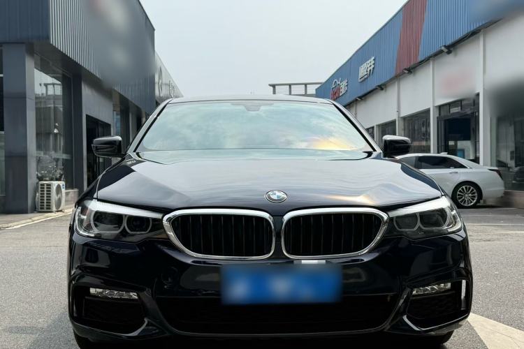 Used BMW 5 Series 2018 Restyled 530Li Leading Edition M Sport Package Exterior 1