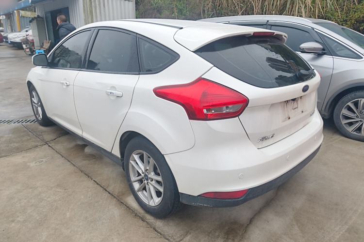 Used Ford Focus 2015 Hatchback 1.6L Automatic Fashion Edition