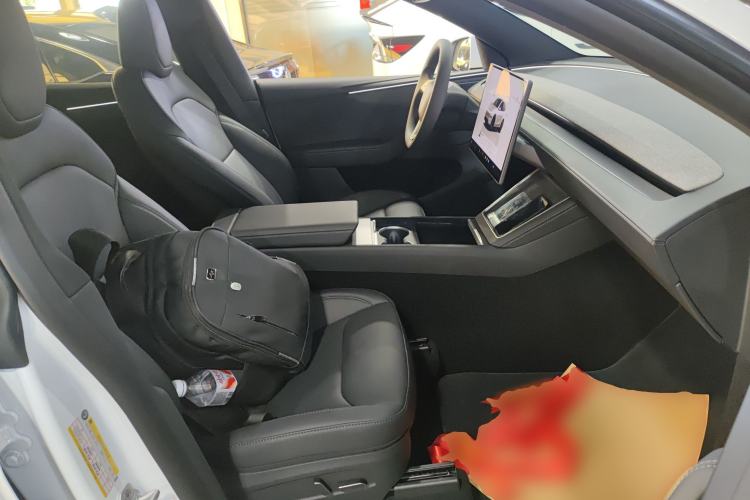 Used Tesla Model Y 2026 Long-Range All-Wheel-Drive Model