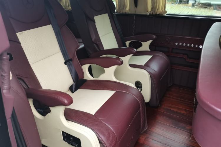 Used Mercedes-Benz Vito 2016 2.0T Elite Edition Left Rear Seat