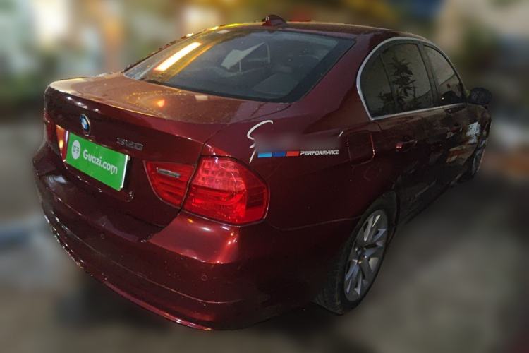 Used BMW 3 Series 2010 320i Luxury Model Rear Right 45 Deg