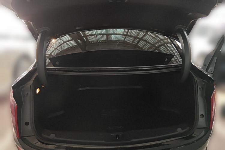 Used Hongqi E-QM5 2024 560km PLUS Trunk