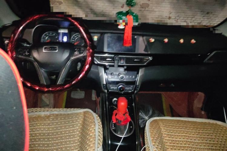 Used Zotye Domy X5 2015 1.5T CVT Landlord Model China IV Standard
