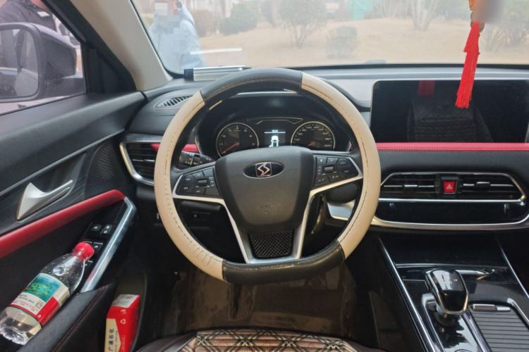 Used SOL X8 2021 300T DCT Comfort Edition 5 Seats
